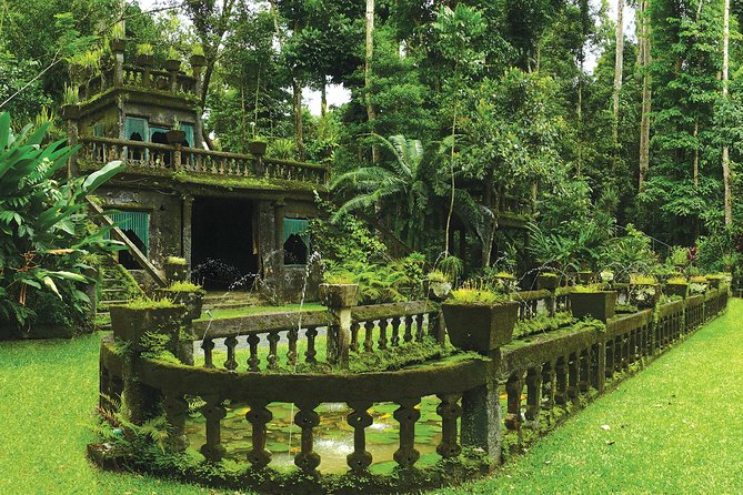 Paronella Park and Millaa Millaa Falls Full-day Tour from Cairns - A short look at Innisfail