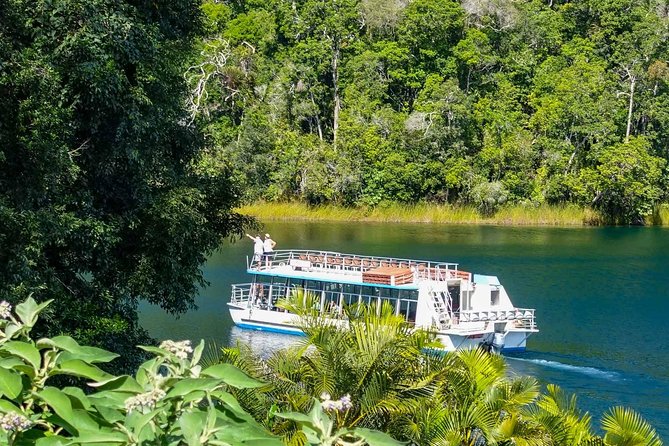 Paronella Park and Millaa Millaa Falls Full-day Tour from Cairns - Lake Barrine and a gentle start
