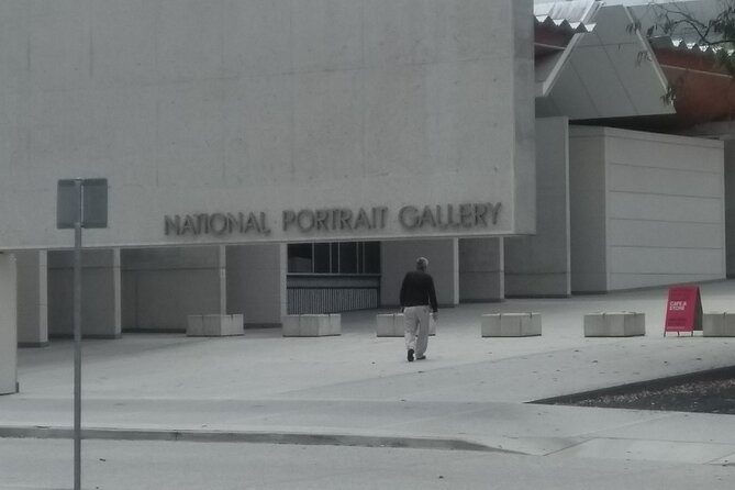 Personalised Sightseeing in Canberra, with John - Parliament House and Old Parliament House