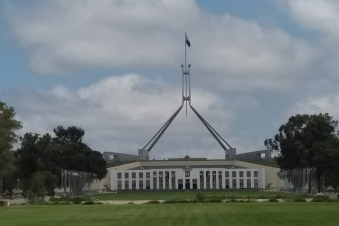 Personalised Sightseeing in Canberra, with John - How to plan a one-day route
