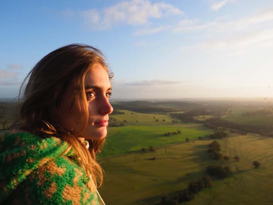 Perth: Avon Valley Hot Air Balloon Flight with Breakfast - Landing, pack-up, and the buffet breakfast