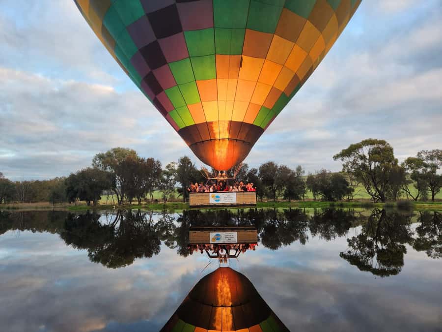 Perth: Avon Valley Hot Air Balloon Flight with Breakfast - What the $276 price really buys you