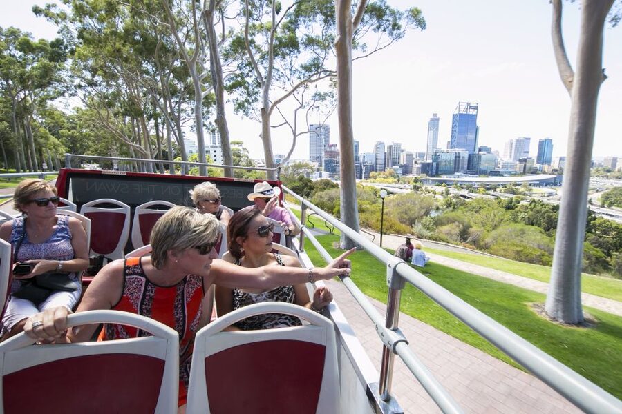 Perth: Hop-on Hop-off Sightseeing Bus Ticket - Choosing between 24 and 48 hours