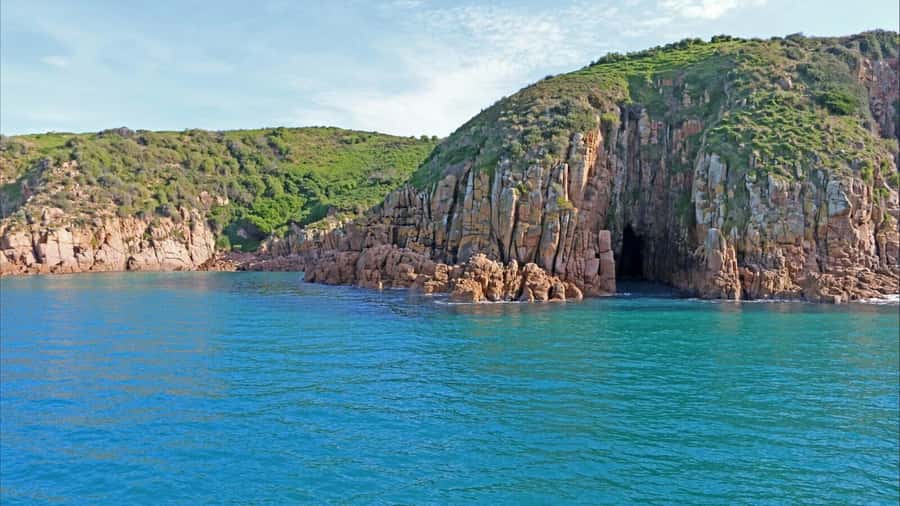 Phillip Island: 1-Hour Cape Woolamai Scenic Cruise - A short cruise with a big coastal payoff