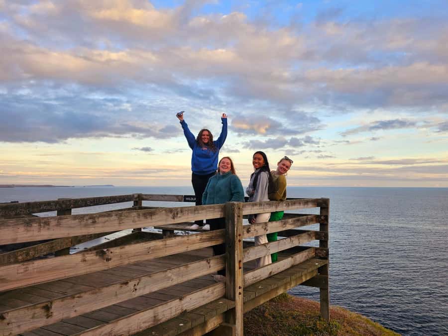 Phillip Island: Golden Hour Penguin Express Tour - Pickup and the five-hour format