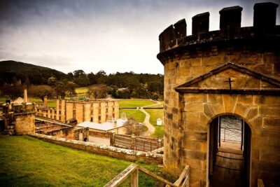 Port Arthur and Tasman Sights with Harbour Cruise