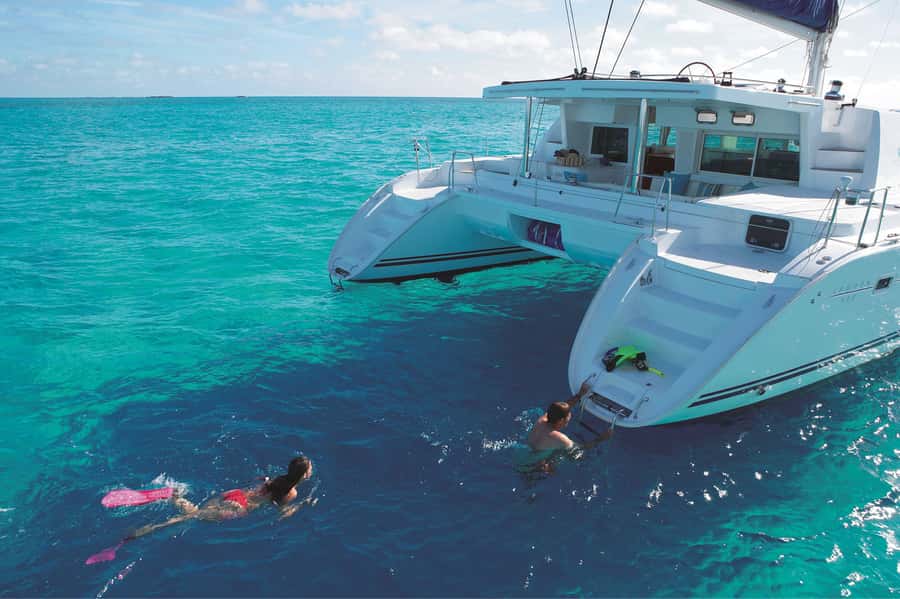 Port Douglas: Low Isles Afternoon Cruise on Luxury Catamaran - Tea, Scones, and Canapés on the Way Home