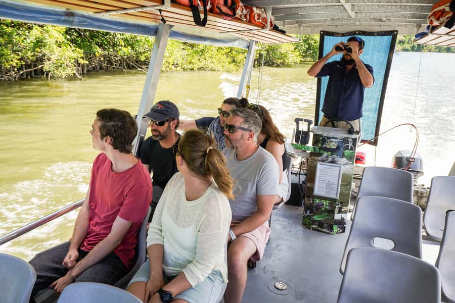 Port Douglas: Morning Daintree Tour w/ Wildlife Cruise - Morning tea before Mossman Gorge