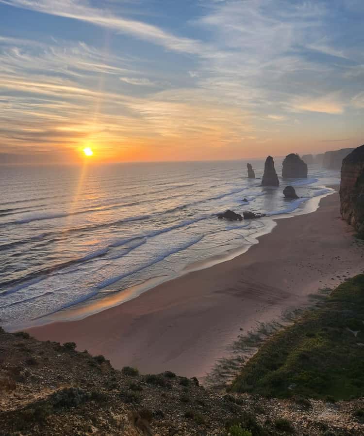 Premium Great Ocean Road Reverse Tour 13Pax Max Hotel PickUP - The Twelve Apostles before the crowds