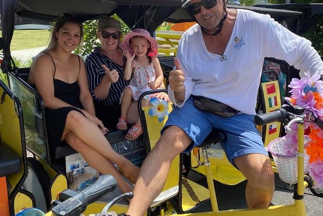 Private Airlie Beach Tuk-Tuk Tours - The 30-minute town ride