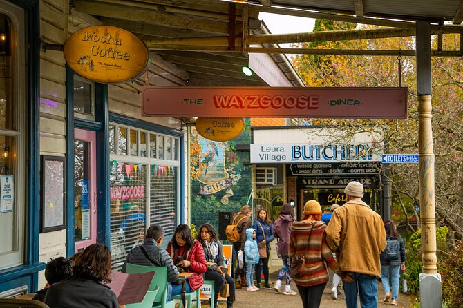 PRIVATE Blue Mountains Scenic World Wentworth Falls & Cruise Tour - Boar’s Head and Cahill’s Lookout offer a quieter finish