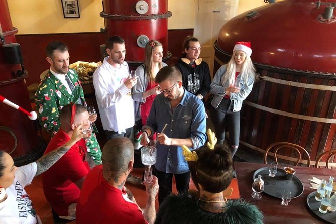 Red White & Brew - Wine, Gin & Beer Tour with Tastings from Adelaide - Pindarie combines wine, cheese, and lunch