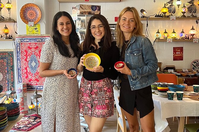 Resin Art Classes Brisbane: Cheeseboards & Coasters - The 24-hour wait is part of the plan