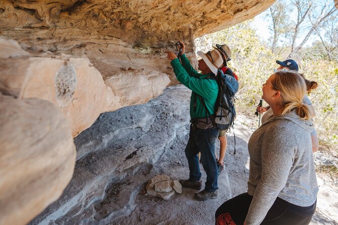 Roma: Lost World Carnarvons (Wallaroo) Day Tour - The Dawson River waterhole and the human story of the area