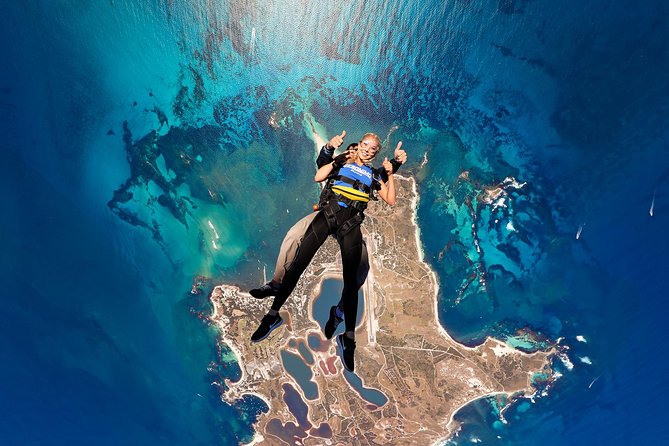 Rottnest Island: Tandem Skydive - Walking from the jetty to Rottnest Airfield