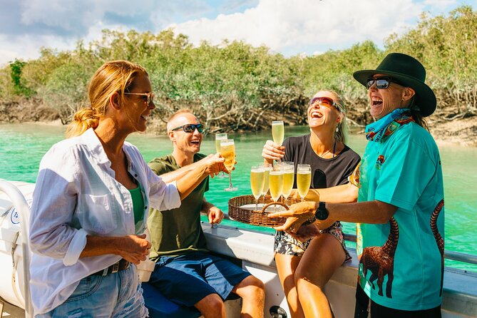 SCENIC AND PREHISTORIC CRUISE - Sparkling Wine & Gourmet Platters - Tutti Frutti makes the shore visit easier