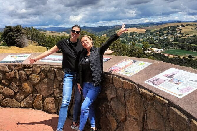 Shore Excursion - Cradle Mountain Shuttle Bus from Burnie - Wildlife is one of the day’s best surprises