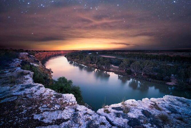 Small-Group River Murray Dark Sky and Sunset Tour with Dinner - From Mannum to a sky without city glare