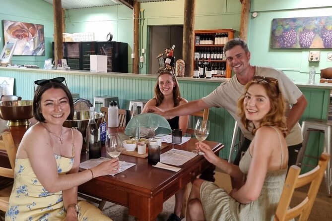 Snapshot Half Day Hunter Valley Wine Tour - Pickup, vehicles, and meeting details