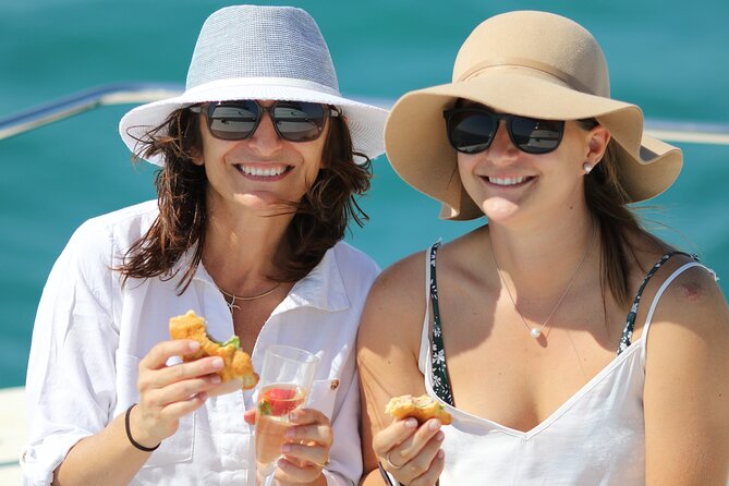 Snubfin Dolphin Eco Cruise from Broome - Price, flexibility and the sensible booking choice
