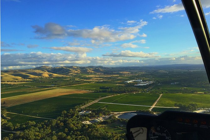 Southern Barossa: 10-Minute Helicopter Flight - Lyndoch, Cockatoo Valley, and the Whispering Wall