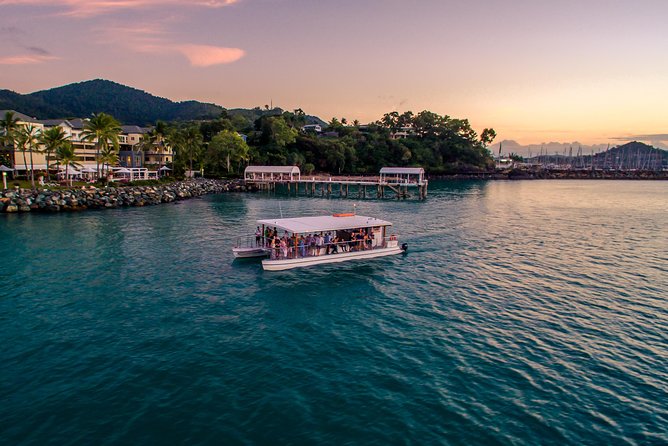 Sundowner Sunset Cruise Airlie Beach - The first drink and shared antipasto