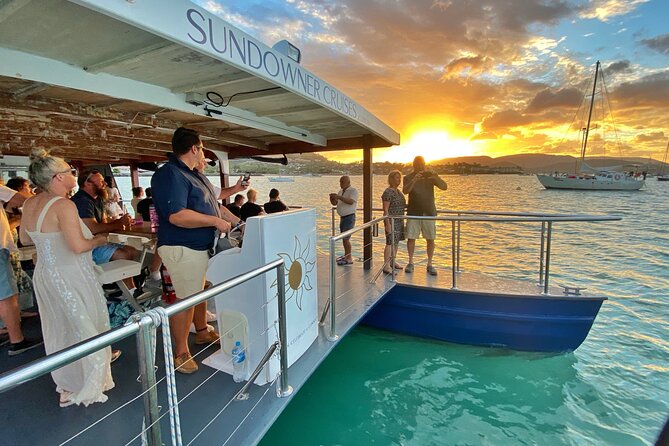 Sundowner Sunset Cruise Airlie Beach - Music, conversation, and the social mood
