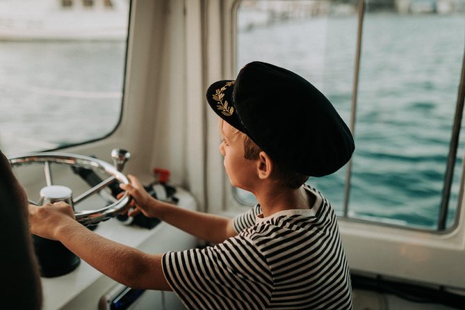 Sunset Cruise Mooloolaba - What the 90-minute schedule feels like