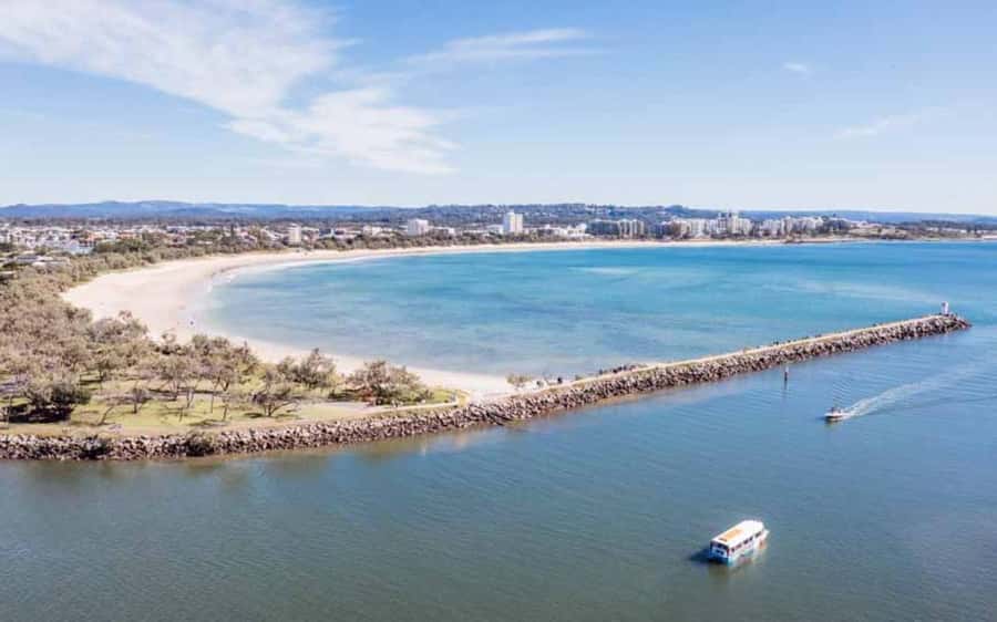 Sunshine Coast: 1-Hour Land and Water Tour - Who should book the Mooloolaba Aquaduck?