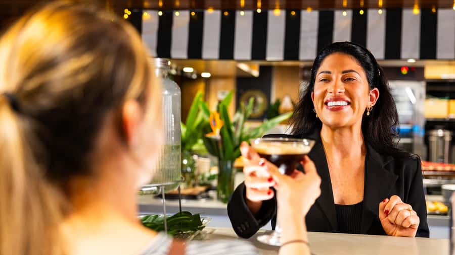 Surfers Paradise: Buffet Dinner Sightseeing Cruise - Key things to know before you book