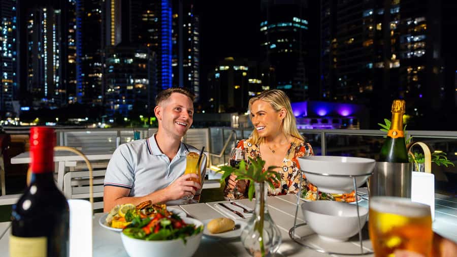 Surfers Paradise: Buffet Dinner Sightseeing Cruise - Why the Gold Coast looks better from the water