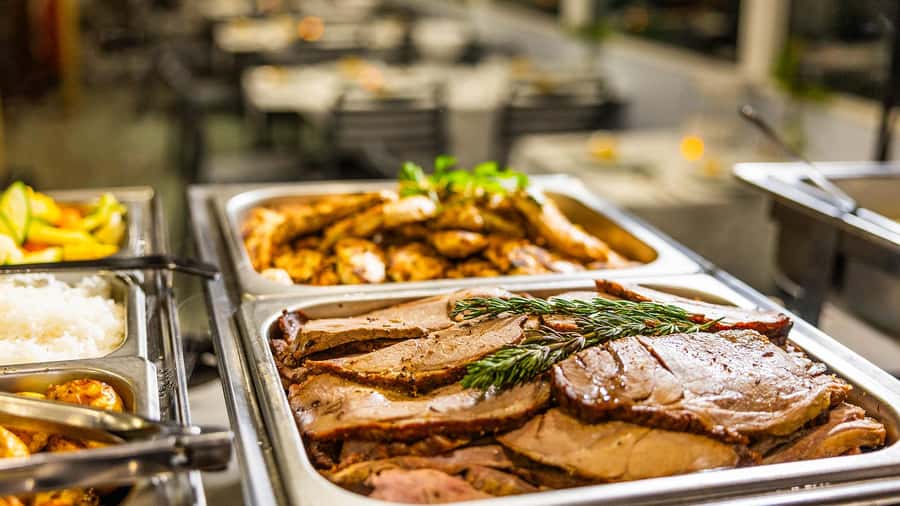 Surfers Paradise: Buffet Dinner Sightseeing Cruise - Small details that can improve your night