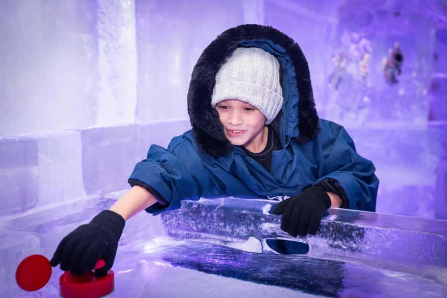 Surfers Paradise: IceBar Entry Ticket and Drink - What the 45-minute visit feels like