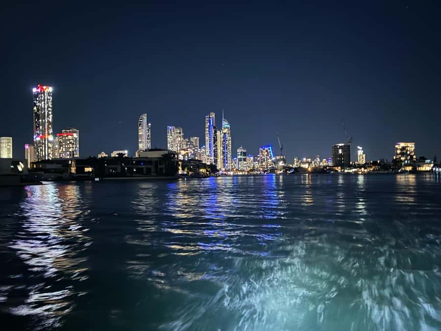 Surfers Paradise Sightseeing City Lights Cruise - Cheese, crackers, and drinks from the bar