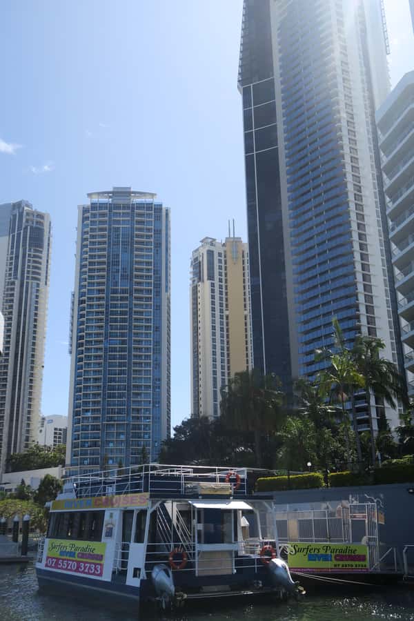 Surfers Paradise: Sightseeing Midday River and Canal Cruise - Drinks, snacks, and the real cost