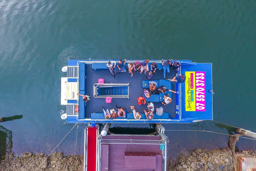 Surfers Paradise: Sightseeing Morning River and Canal Cruise - What the guides add to the experience