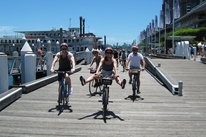 Sydney Bike Tours - Mrs Macquarie’s Chair and the Opera House photo stops