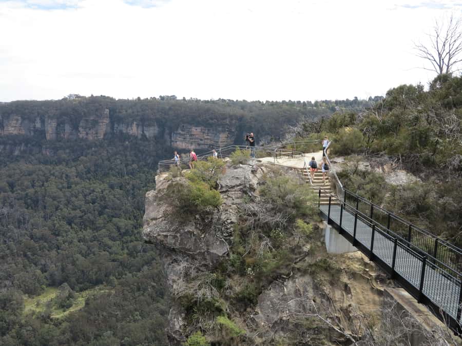 Sydney: Blue Mountains Wildlife & Bushwalk Small-Group Tour - The Three Sisters without making it the whole day