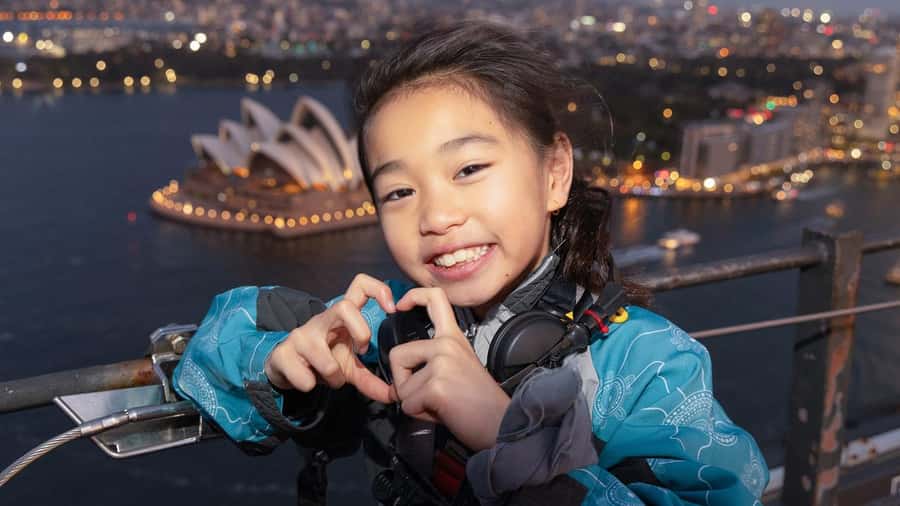 Sydney: BridgeClimb Sydney Harbour Summit Night - Why the Climb Leader matters