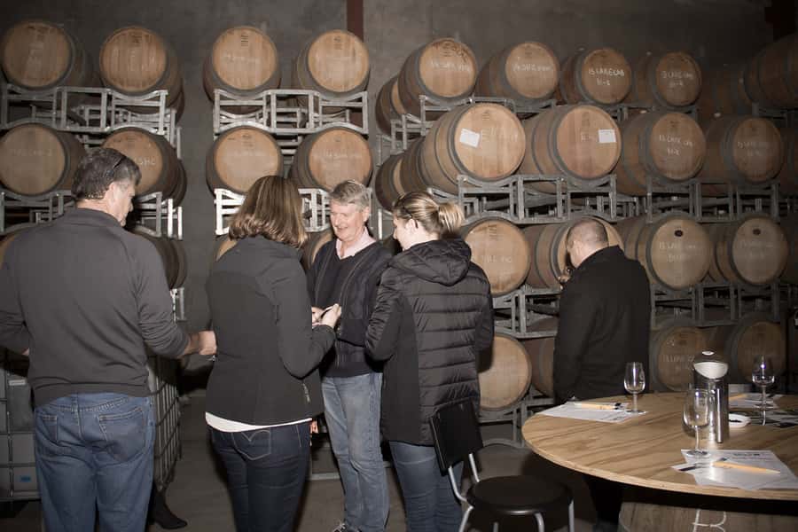 Sydney: Chef-Led Hunter Valley Food & Wine Tour - Wildlife, chocolate, and the final sweet course