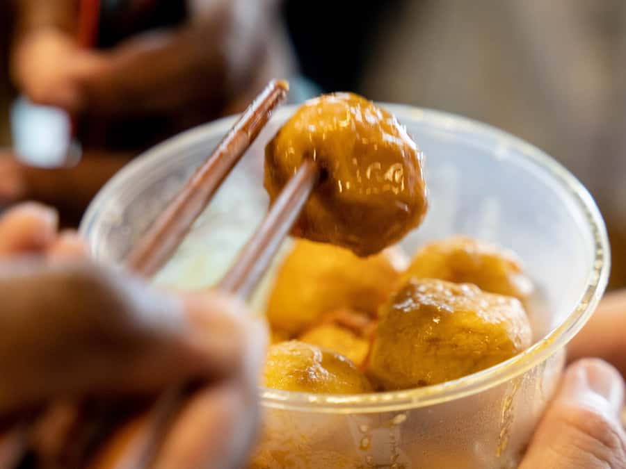 Sydney: Chinatown Street Food & Culture Guided Walking Tour - Red gates, Dixon Street, and the first taste of Chinatown