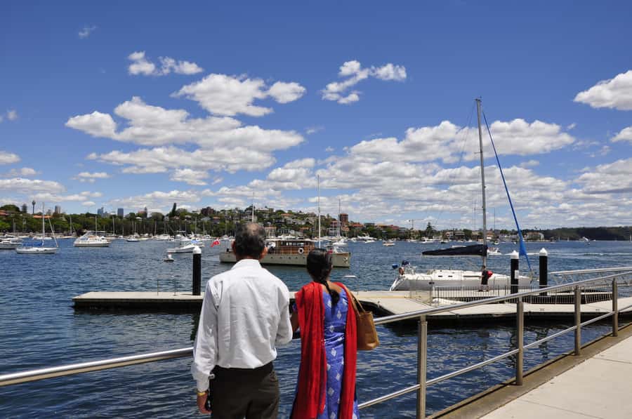 Sydney: City Highlights Guided Bus Tour - Finishing at the Sydney Opera House