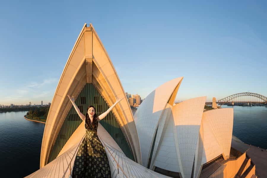 Sydney: Great Opera Hits Ticket at the Sydney Opera House - Entering the Sydney Opera House for the performance