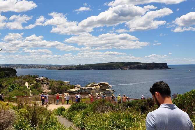 Sydney Guided Sightseeing Bus Tour - Mrs Macquarie’s Point, the best early photo stop