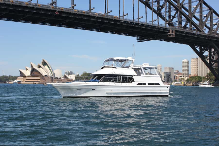 Sydney Harbour: 2-Hour Morning Yacht Cruise with Morning Tea - A small yacht makes the harbour feel more personal