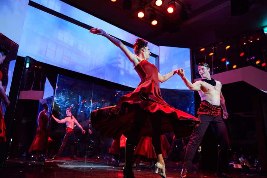 Sydney Harbour: Cabaret Cruise with 3-Course Dinner - Why this Sydney night works so well