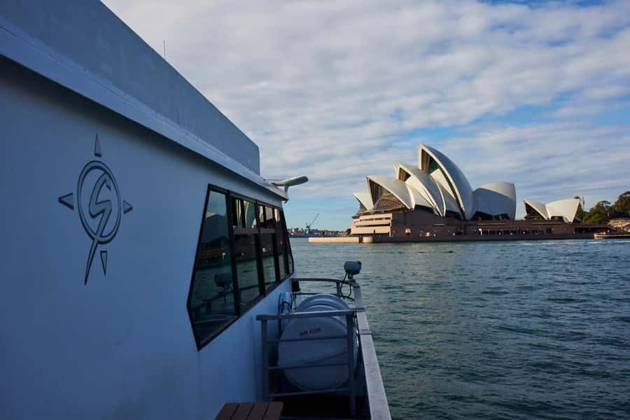 Sydney: Harbour Cruise with Buffet Lunch - Live commentary adds more than a list of landmarks
