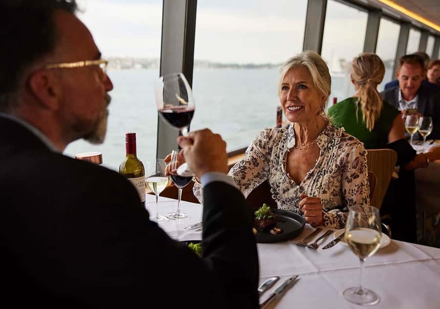 Sydney: Harbour Dinner Cruise with 3, 4 or 6-Course Menu - Sunset, twilight, or Sydney’s lights