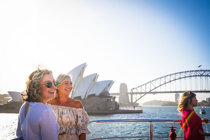 Sydney Harbour Experience Sightseeing Cruise - The first views: Opera House and Circular Quay