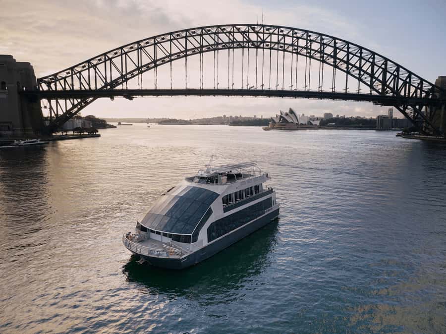 Sydney Harbour: Glass Boat Signature Dinner Cruise - Should you book the Sydney glass boat dinner cruise?